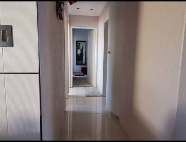 3 BEDROOM TOWNHOUSE FOR SALE IN OAKDENE